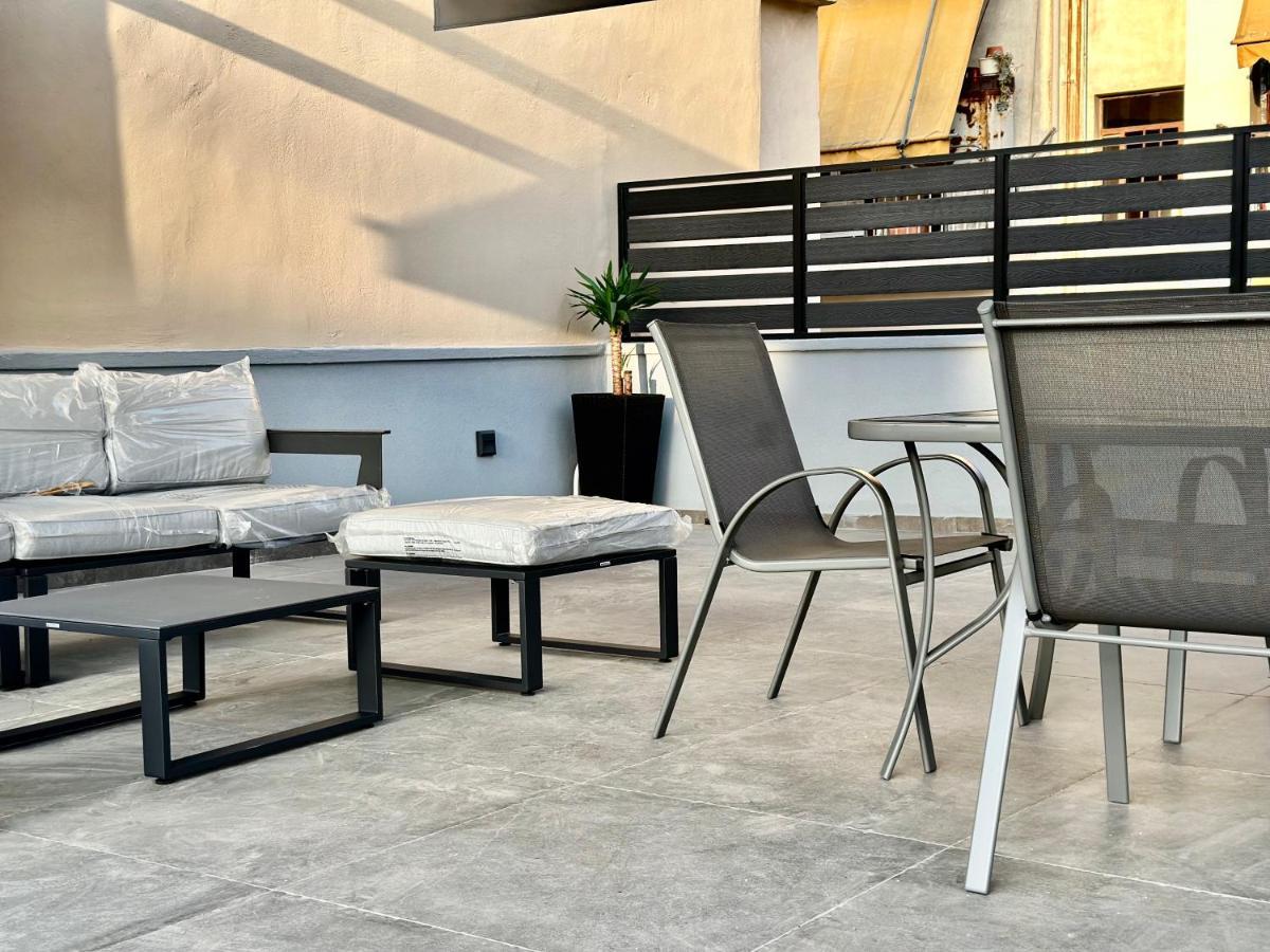 T&T Luxury Apartments - Rooftop Jacuzzi Афіни Екстер'єр фото